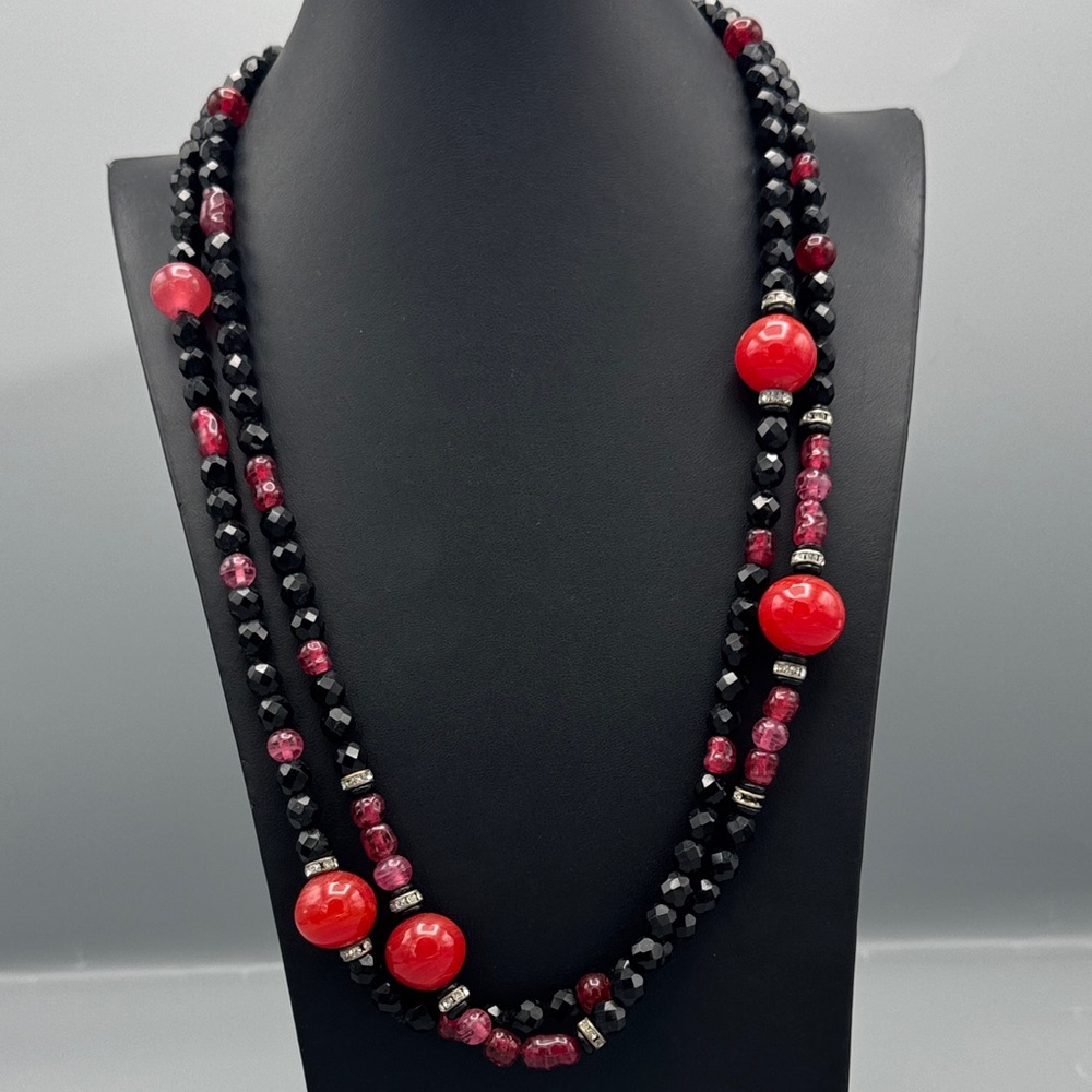 Glass beaded necklace